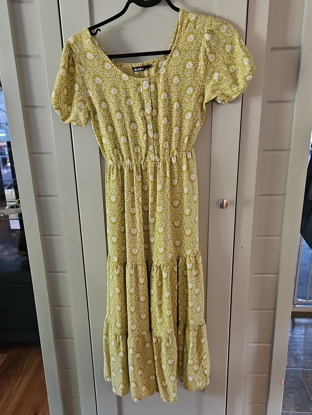 Yellow/green Floral Midi Dress with Button Front 100%VISCOSE SZS. Ptp17 L42